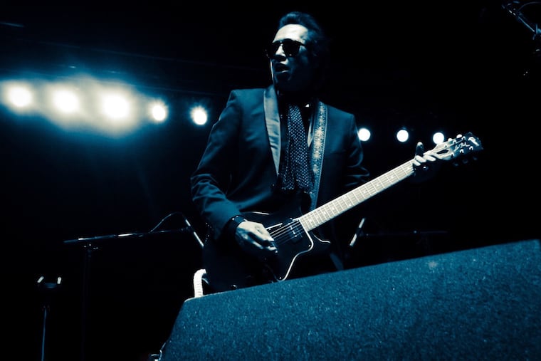 Alejandro Escovedo has been added to the bill as a main stage headliner at the Philadelphia Folk Festival.